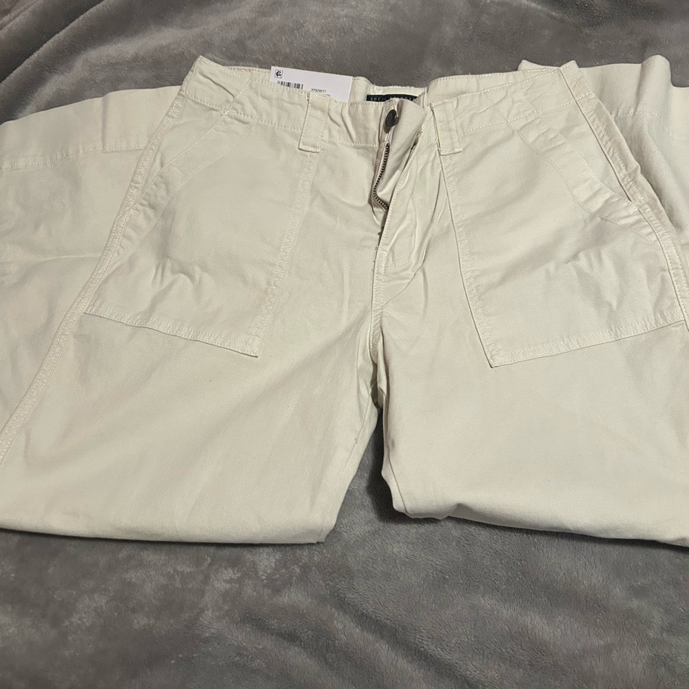 Sanctuary Women’s Light Tan Chinos - Picture 3 of 4